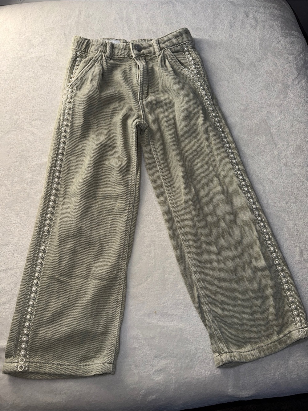 Zara Light Sage Green Wide-Leg Jeans with Eyelet Side Detail